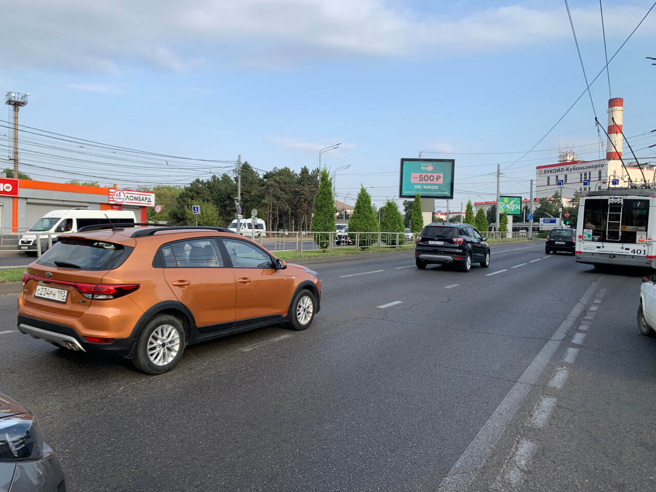 Фотография рекламного носителя, тип: Ситиборд 2.7x3.7, адрес: им. В.Н. Мачуги ул., д.2а, поз.1, Краснодар, Краснодарский край, Россия. Сторона А1-А6 №492828