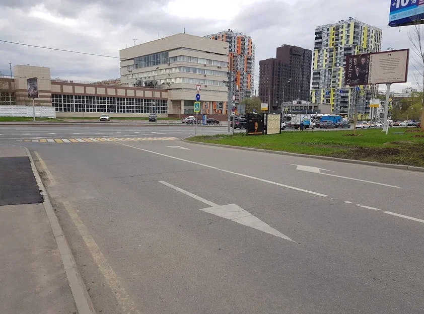 Фотография рекламного носителя, тип: Афиша 1.75x1.8, адрес: Севастопольский пр-т., д.17, корп.1, стенд 1, Москва, Россия. Сторона B №1382354