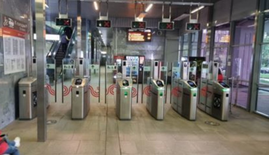 Фотография рекламного носителя, тип: Другой индор-формат, адрес: Станция метро «Деловой Центр», линия Московское Центральное Кольцо, Москва, Россия. Сторона/вариант А №1326960