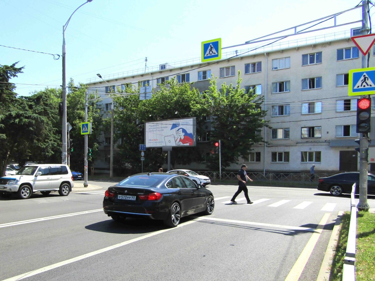 Фотография рекламного носителя, тип: Билборд 3x6, адрес: Рашпилевская ул., д.142 Х Красных партизан ул., Краснодар, Краснодарский край, Россия. Сторона А1-А3 №84902