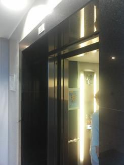 Фотография рекламного носителя, тип: Постер/баннер, адрес: Бизнес-центр «Центр Международной Торговли», Краснопресненская наб., д.12, Москва, Россия. Сторона/вариант №1361655