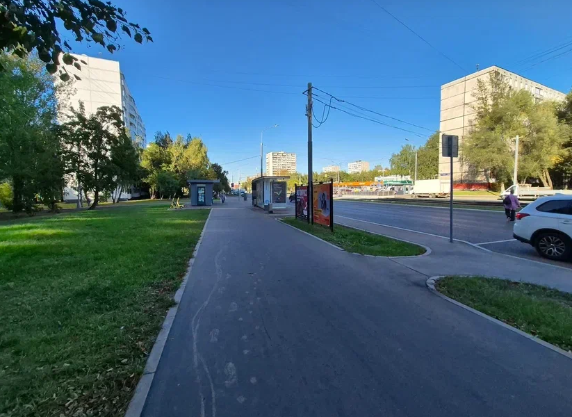 Фотография рекламного носителя, тип: Афиша 1.75x1.8, адрес: Чертановская ул., д.16, стенд 2, Москва, Россия. Сторона B №883860