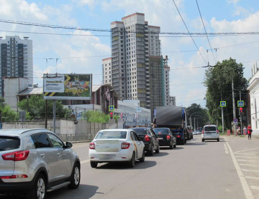 Фотография рекламного носителя, тип: Билборд 3x6, адрес: Донбасская ул., напротив Курского вокзала, Воронеж, Воронежская область, Россия. Сторона Б1-Б3 №111866
