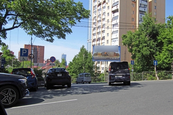 Фотография рекламного носителя, тип: Билборд 3x6, адрес: 1-ая Морская ул. Х Бестужева ул., Владивосток, Приморский край, Россия. Сторона А1-А3 №153919