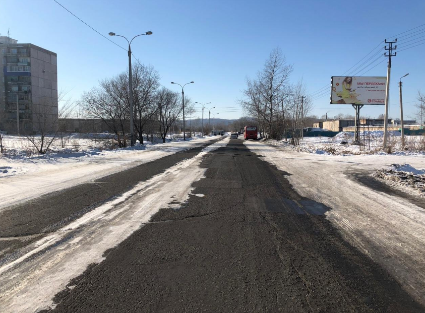 Фотография рекламного носителя, тип: Билборд 3x6, адрес: Магистральное ш., д.49, Комсомольск-на-Амуре, Хабаровский край, Россия. Сторона А №1370358