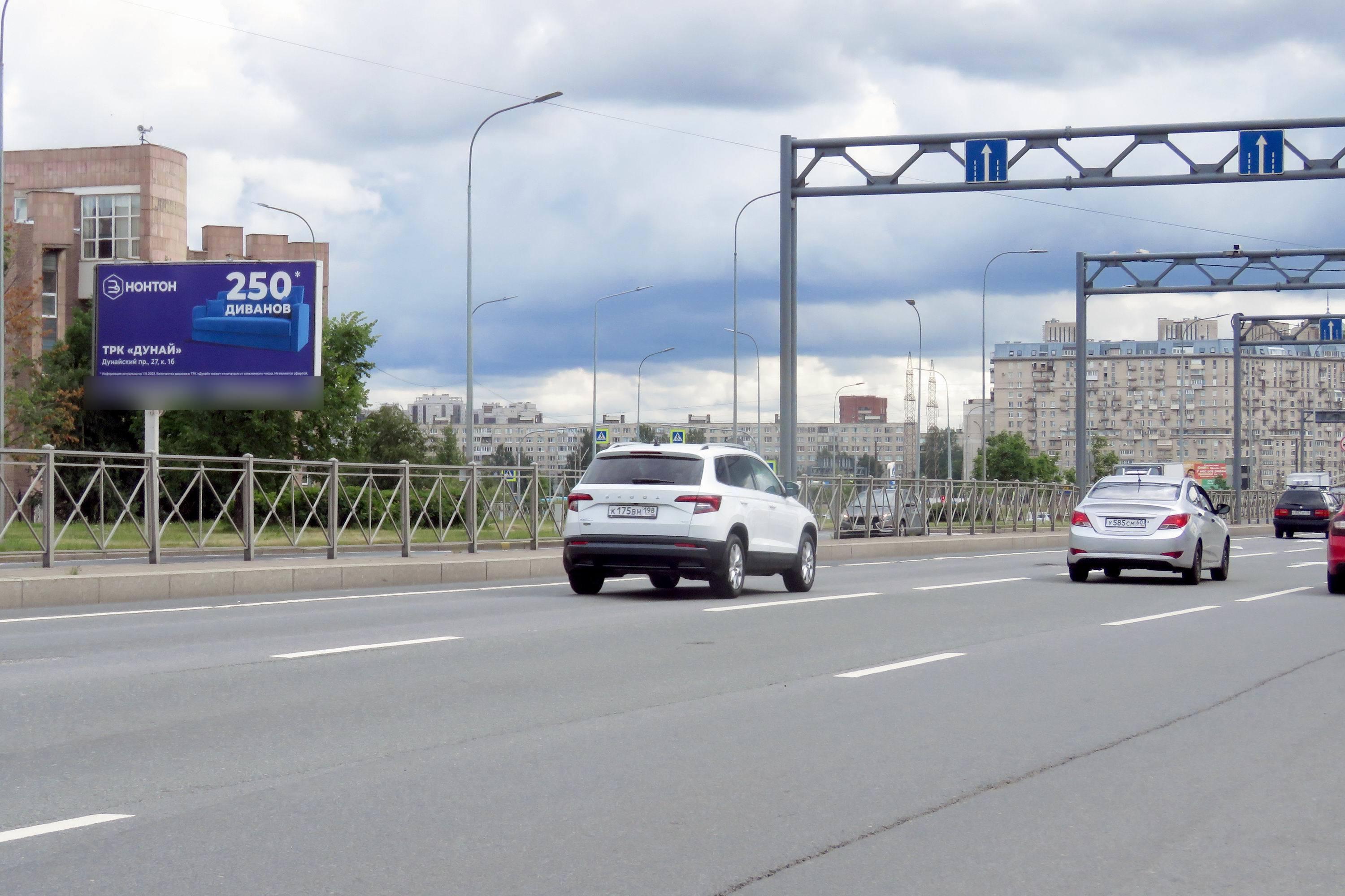 Фотография рекламного носителя, тип: Билборд 3x6, адрес: Дунайский пр-т. Х Звёздная ул., д.13, корп.2, Санкт-Петербург, Россия. Сторона Б1 №719403