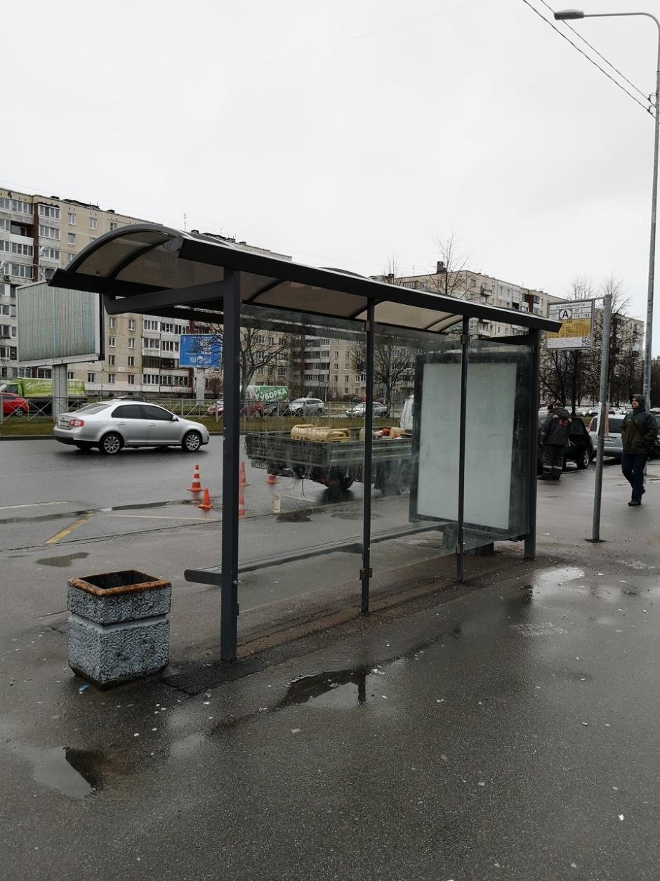 Фотография рекламного носителя, тип: Остановка 1.8x1.2, адрес: Солидарности пр-т., д.6 Х Коллонтай ул., Санкт-Петербург, Россия. Сторона А №129641