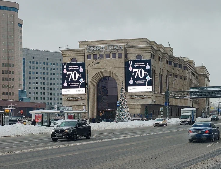 Фотография рекламного носителя, тип: Медиафасад, адрес: Большая Тульская ул., д.13, Москва, Россия. Сторона A1-A10 №437320