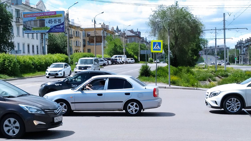 Фотография рекламного носителя, тип: Билборд 3x6, адрес: Московская ул., д.33 Х Ленина пр-т., Магнитогорск, Челябинская область, Россия. Сторона B №551461