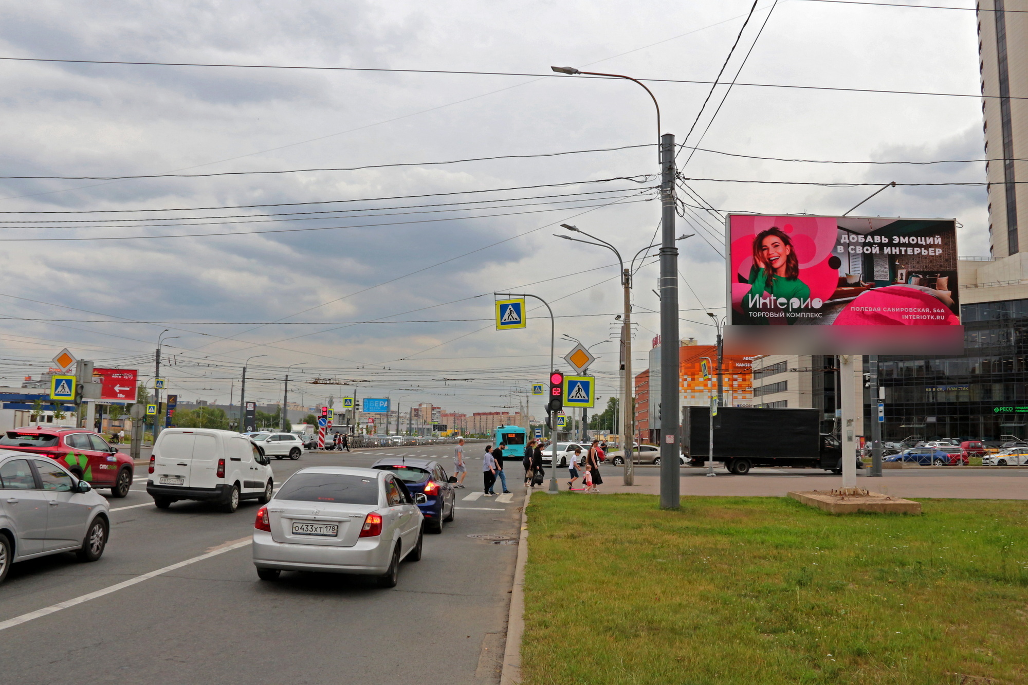 Фотография рекламного носителя, тип: Билборд 3x6, адрес: Богатырский пр-т., д.22, корп.1, Санкт-Петербург, Россия. Сторона А1 №719373