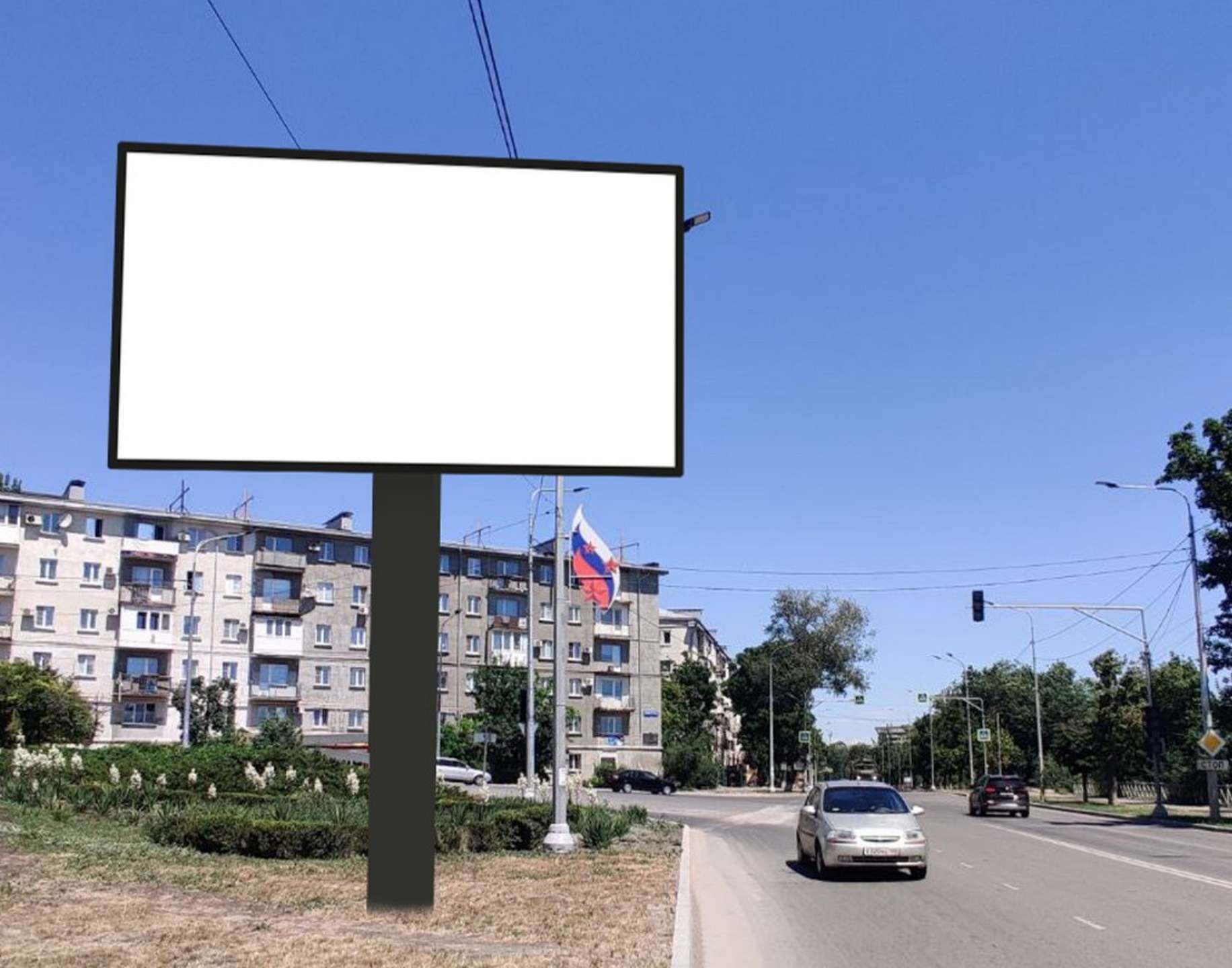 Фотография рекламного носителя, тип: Билборд 3x6, адрес: пр. Нахимова со стороны дома 172, Мариуполь, Донецкая область, Россия. Сторона Б1 №1372530