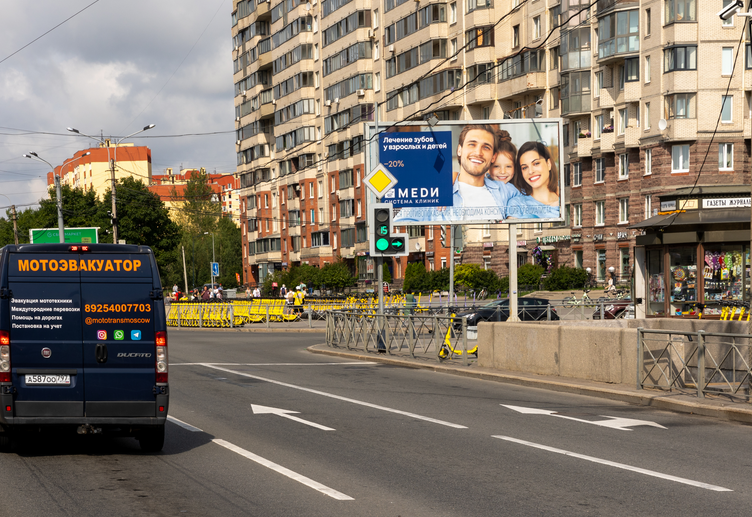Фотография рекламного носителя, тип: Билборд 3x6, адрес: Савушкина ул., д.141 Х Туристская ул., Санкт-Петербург, Россия. Сторона А1-А10 №172285