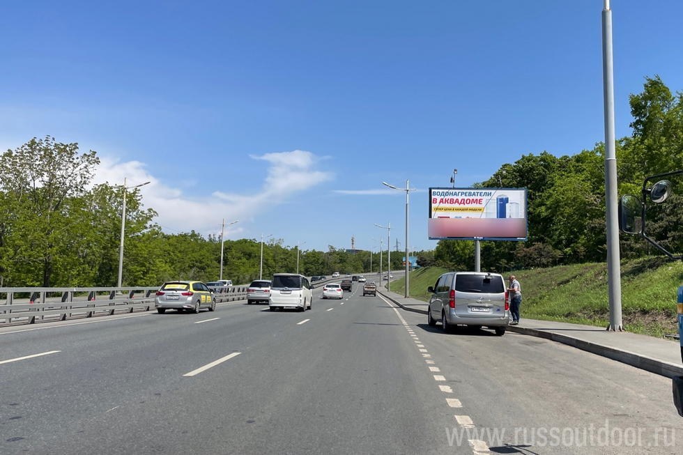 Фотография рекламного носителя, тип: Билборд 3x6, адрес: 100-летия Владивостока пр-т., д.156, стр.5, Владивосток, Приморский край, Россия. Сторона А №153926