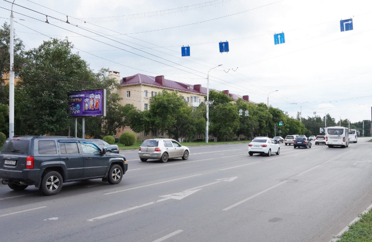 Фотография рекламного носителя, тип: Билборд 3x6, адрес: Красный путь ул., д.149 Х Березовая ул., Омск, Омская область, Россия. Сторона Б1 №602103