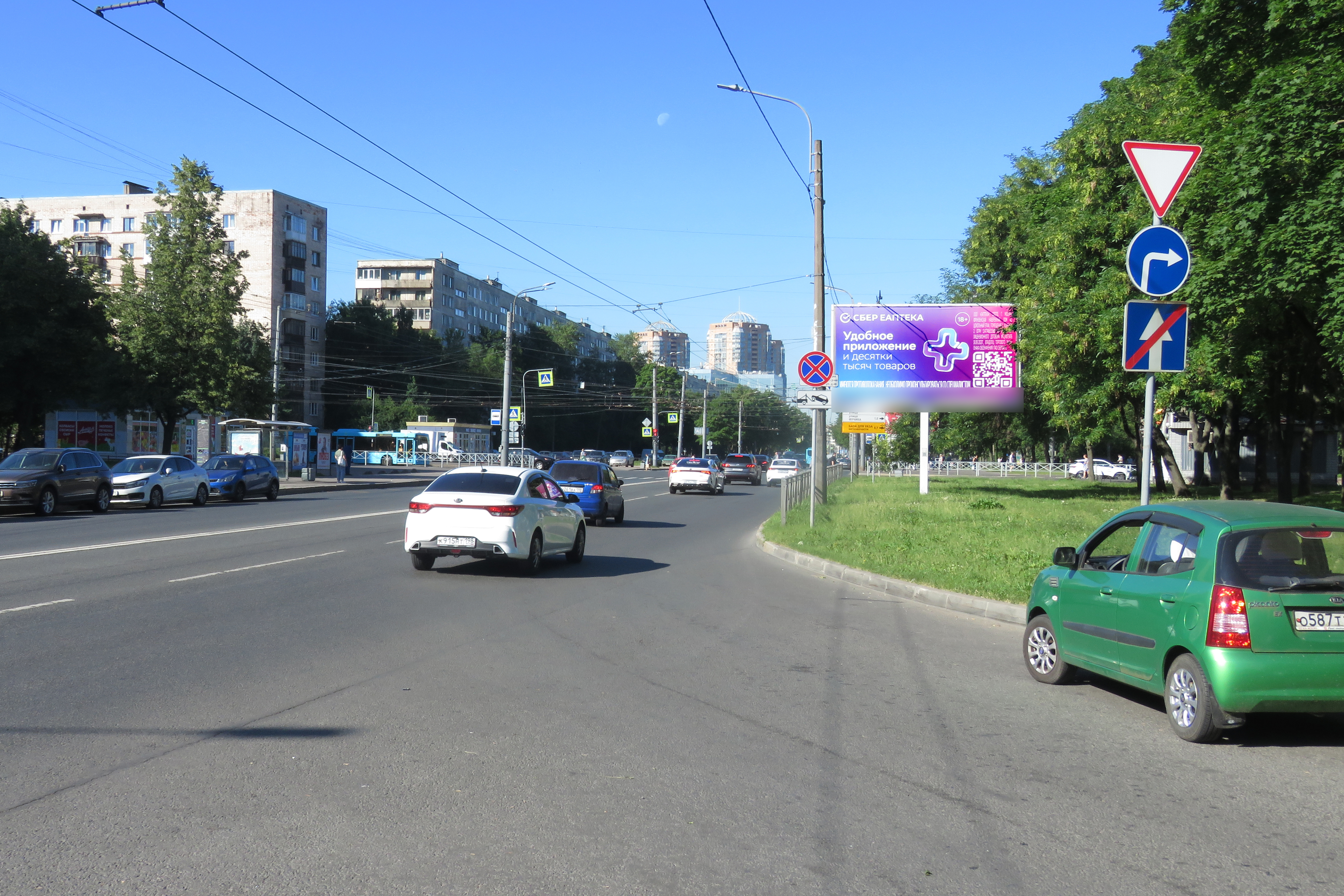 Фотография рекламного носителя, тип: Билборд 3x6, адрес: Белы Куна ул., д.22, корп.1 Х Пражская ул., Санкт-Петербург, Россия. Сторона А №118438