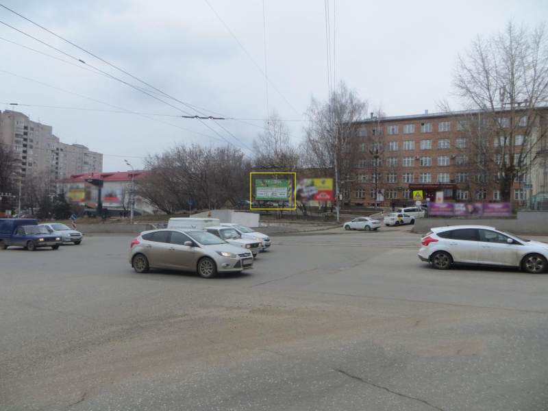 Фотография рекламного носителя, тип: Билборд 3x6, адрес: Кирова ул. Х М. Горького ул., поз.2, Ижевск, Республика Удмуртия, Россия. Сторона A1 №670255