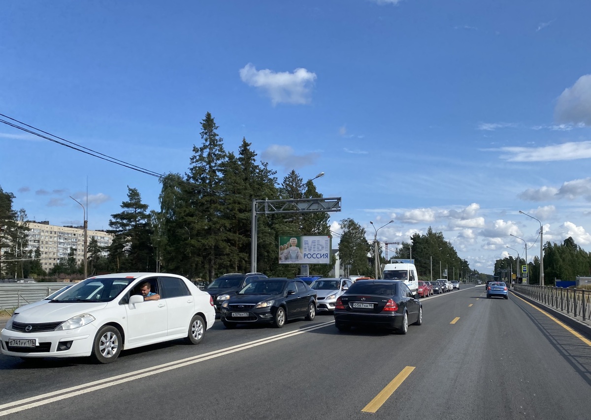 Фотография рекламного носителя, тип: Билборд 3x6, адрес: Выборгское ш., 26 600м, Сертолово, Ленинградская область, Россия. Сторона Б №166593