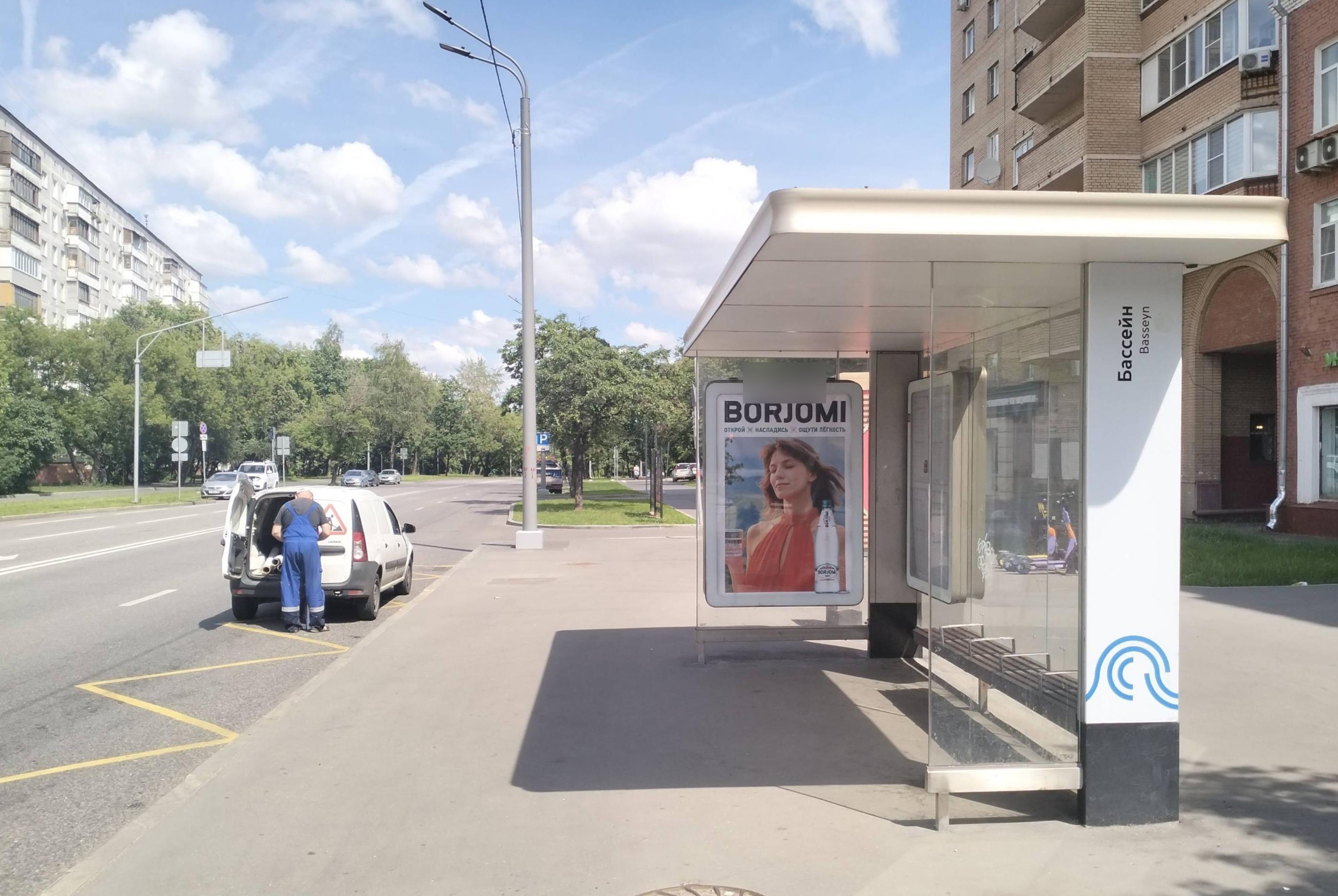 Фотография рекламного носителя, тип: Остановка 1.8x1.2, адрес: Краснодонская ул., д.13, корп.2, Москва, Россия. Сторона А №808910