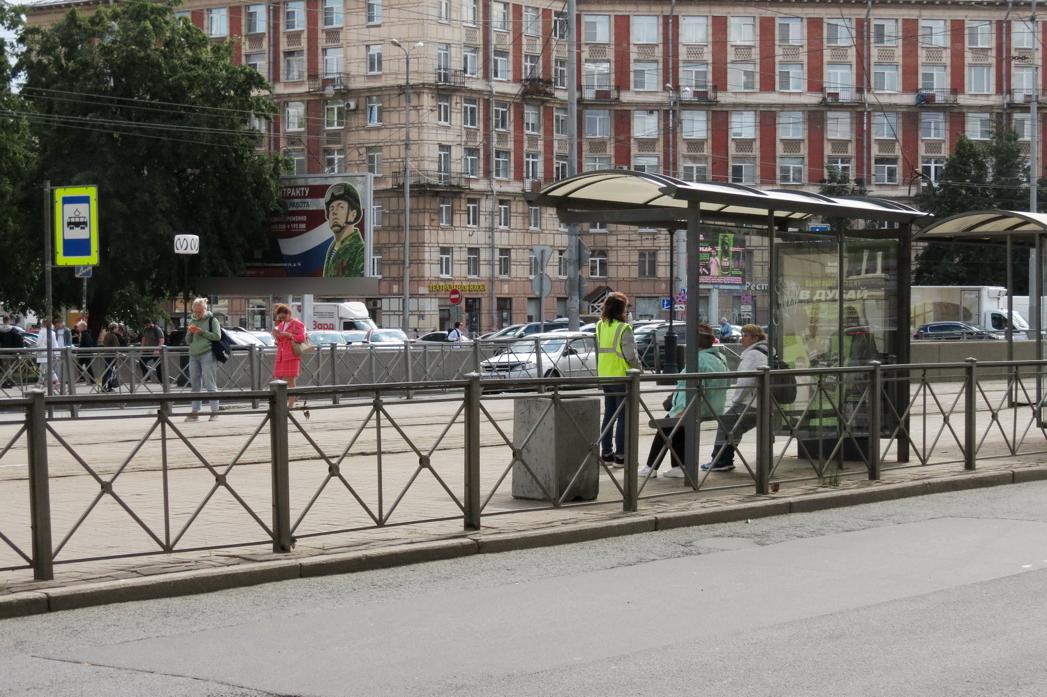 Фотография рекламного носителя, тип: Билборд 3x6, адрес: Заневская пл. Х Новочеркасский пр-т., д.26, Санкт-Петербург, Россия. Сторона Б №120148