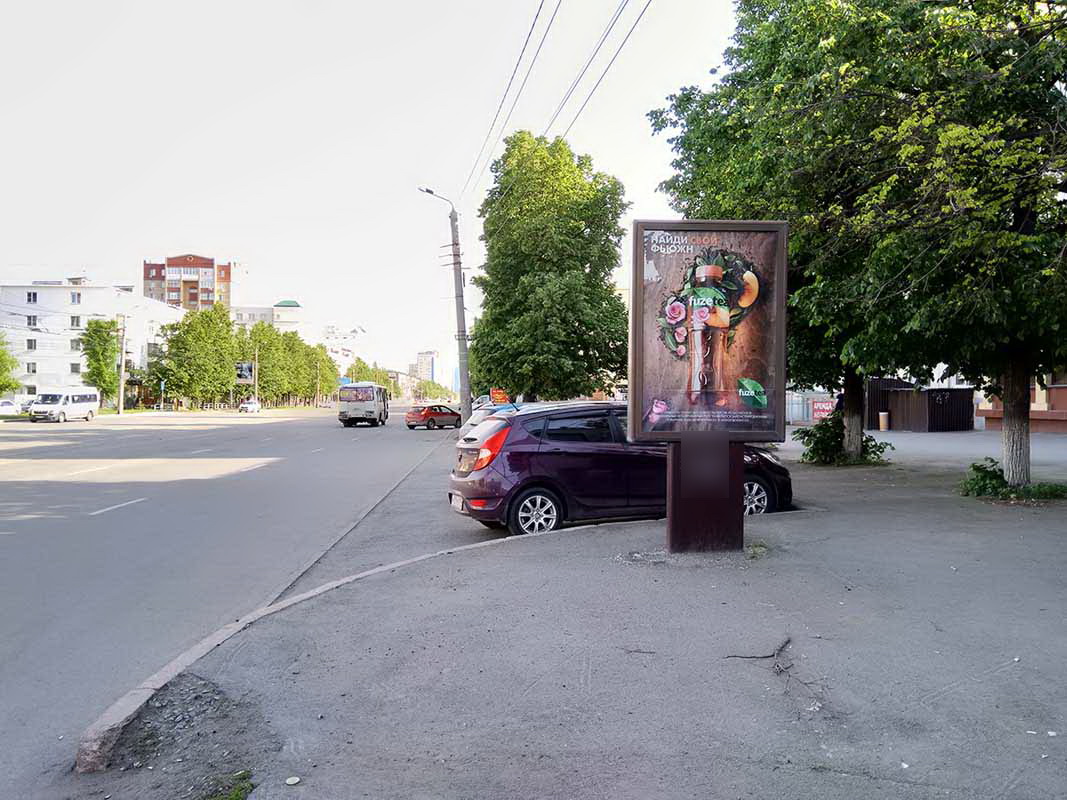Фотография рекламного носителя, тип: Ситиформат 1.8x1.2, адрес: Кирова ул. Х Победы пр-т., Челябинск, Челябинская область, Россия. Сторона A №201936