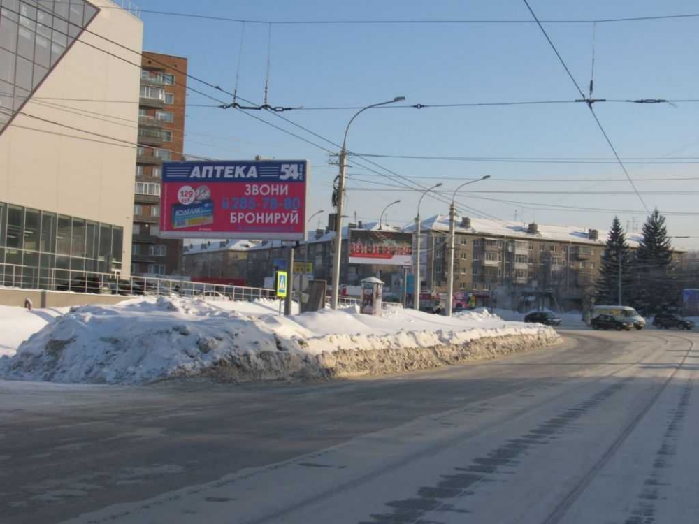 Фотография рекламного носителя, тип: Билборд 3x6, адрес: Дуси Ковальчук ул., д.1/1, Новосибирск, Новосибирская область, Россия. Сторона B №183802