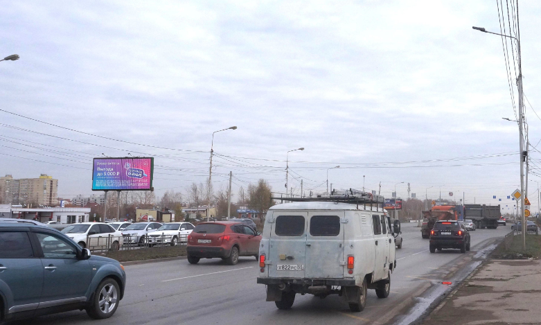 Фотография рекламного носителя, тип: Билборд 3x6, адрес: Волгоградская ул. Х Архитекторов б-р., Омск, Омская область, Россия. Сторона Б1-Б3 №419328