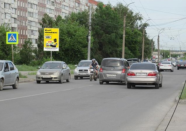 Фотография рекламного носителя, тип: Билборд 2x3, адрес: Комсомольская ул., д.4, Новосибирск, Новосибирская область, Россия. Сторона Б №1329391