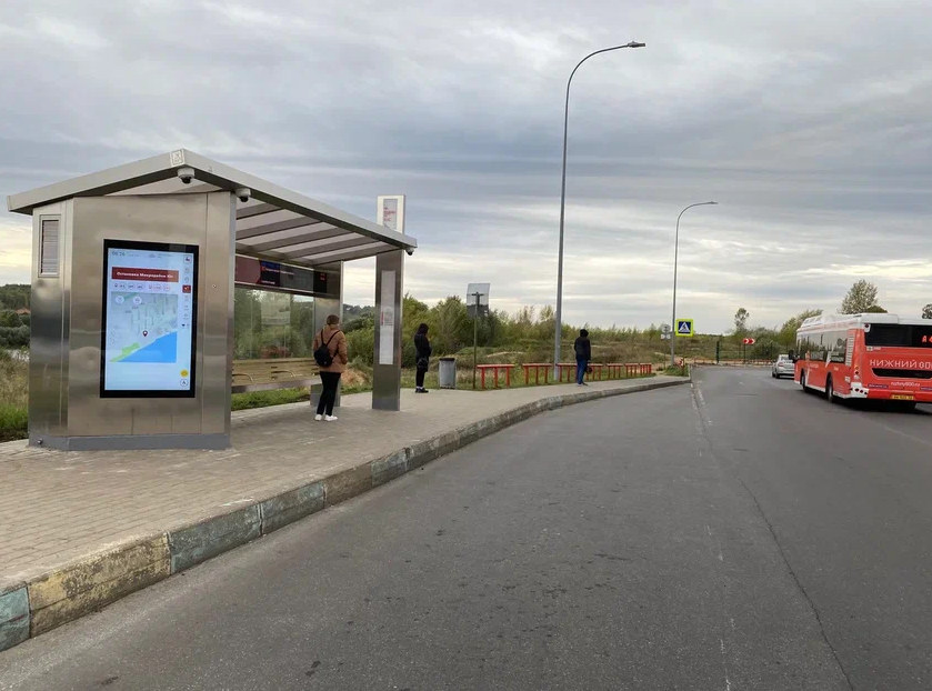 Фотография рекламного носителя, тип: Остановка, адрес: Южный б-р, ост. Микрорайон Юг, Нижний Новгород, Нижегородская область, Россия. Сторона B1-В10 №873361