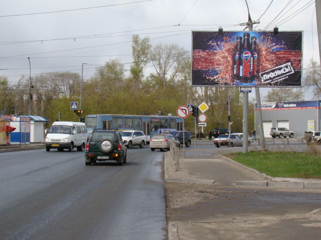 Фотография рекламного носителя, тип: Билборд 3x6, адрес: Троллейная ул., д.1, Новосибирск, Новосибирская область, Россия. Сторона A №184597