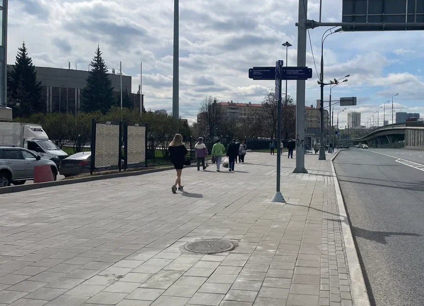 Фотография рекламного носителя, тип: Афиша 1.75x1.8, адрес: Мира пр-т., д.176, стенд 2, Москва, Россия. Сторона А №619210