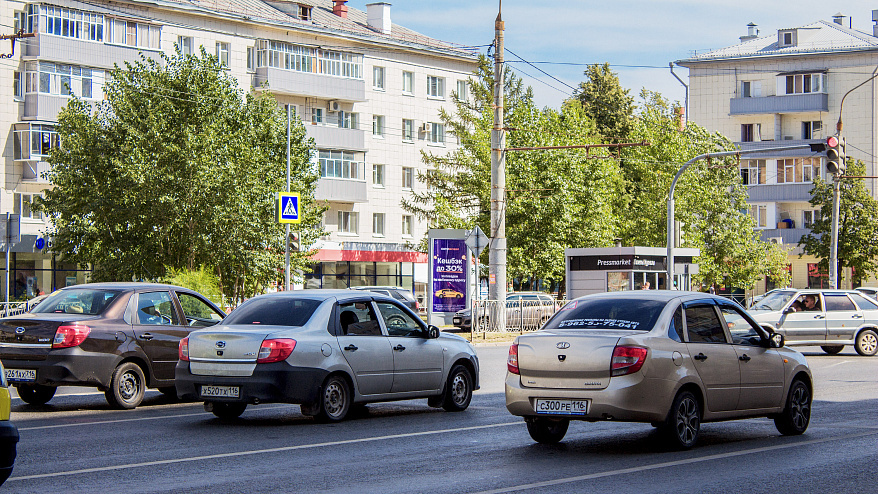 Фотография рекламного носителя, тип: Пиллар 3x1.4, адрес: Декабристов ул., д.102, Казань, Республика Татарстан, Россия. Сторона B №686101