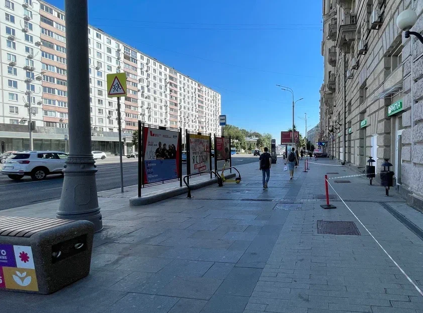 Фотография рекламного носителя, тип: Афиша 1.75x1.8, адрес: Воронцово Поле ул., д.20, стенд 2, Москва, Россия. Сторона B №961348