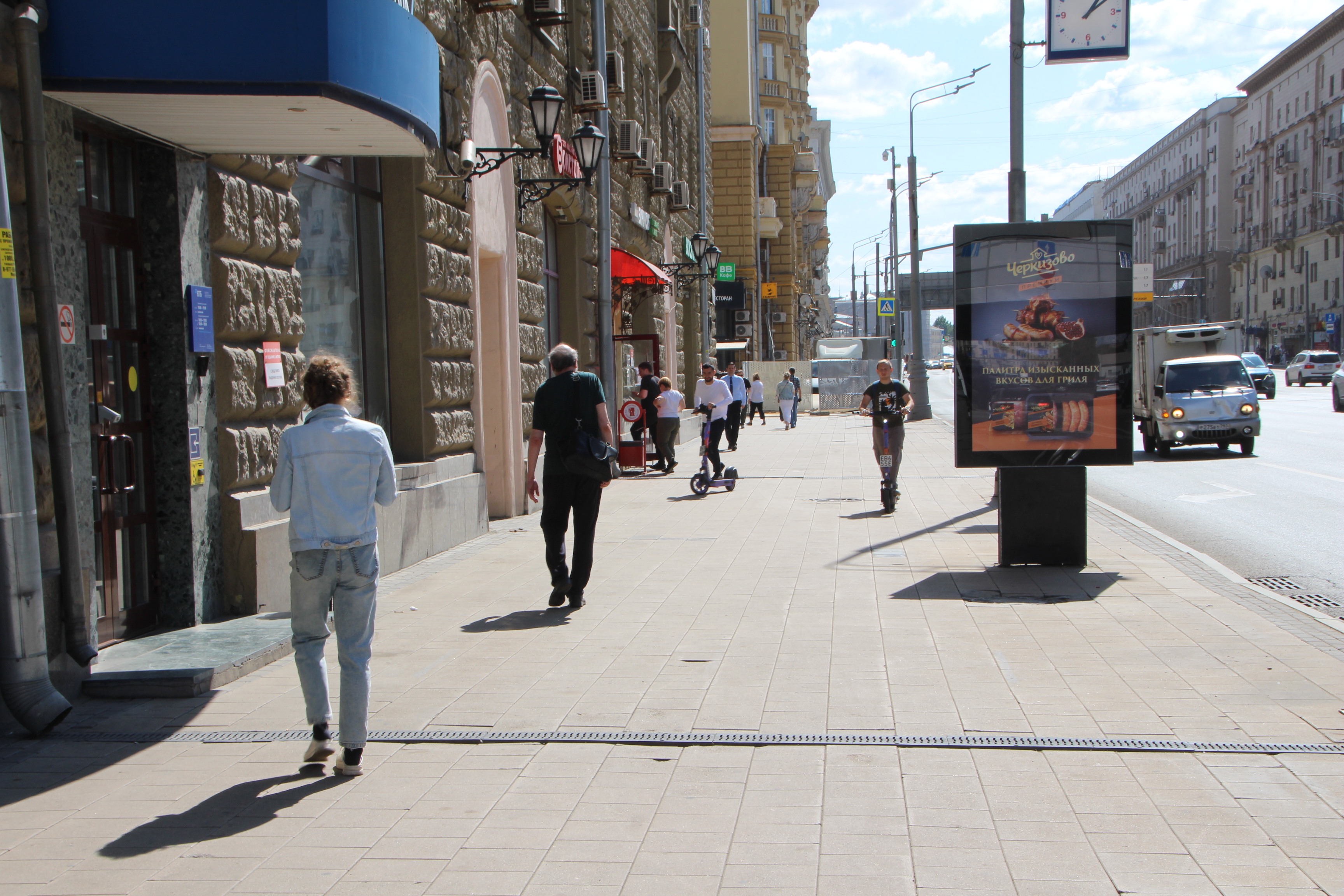 Фотография рекламного носителя, тип: Ситиформат 1.8x1.2, адрес: Мира пр-т., д.76, Москва, Россия. Сторона В №503263