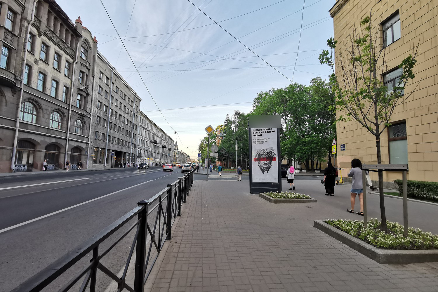 Фотография рекламного носителя, тип: Пиллар 3x1.4, адрес: Садовая ул. Х Бойцова пер., Санкт-Петербург, Россия. Сторона А №541563