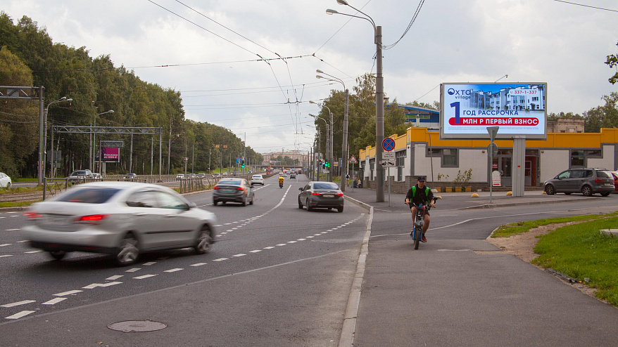 Фотография рекламного носителя, тип: Билборд 3x6, адрес: Испытателей пр-т. Х Коломяжский пр-т., д.13, Санкт-Петербург, Россия. Сторона A1-A10 №171045