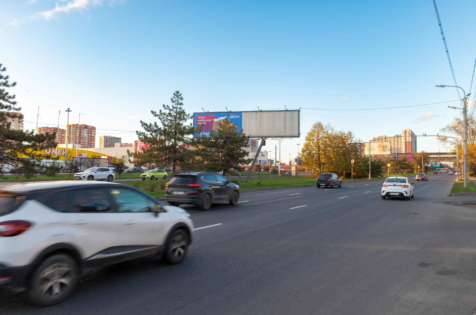 Фотография рекламного носителя, тип: Нестандартный билборд, адрес: Малиновского ул., д.68, Ростов-на-Дону, Ростовская область, Россия. Сторона А1-А3 №982138