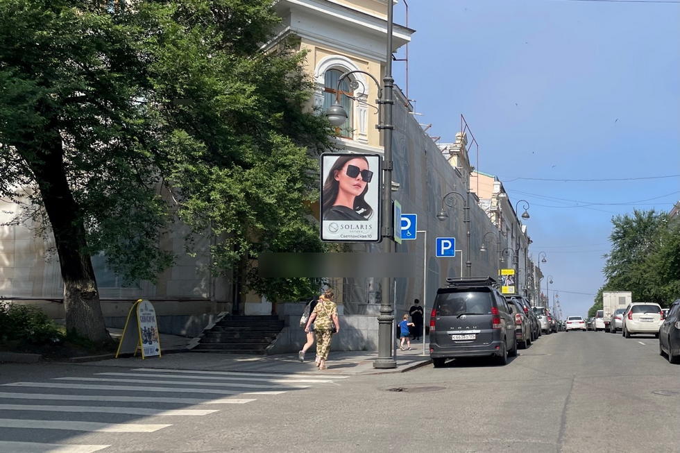 Фотография рекламного носителя, тип: Ситиформат 1.8x1.2, адрес: Светланская ул., д.12 Х Посъетская ул., Владивосток, Приморский край, Россия. Сторона А №195674