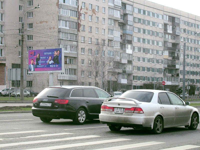 Фотография рекламного носителя, тип: Билборд 3x6, адрес: Кораблестроителей ул., д.23, корп.1 Х Новосмоленская наб., Санкт-Петербург, Россия. Сторона В №164208