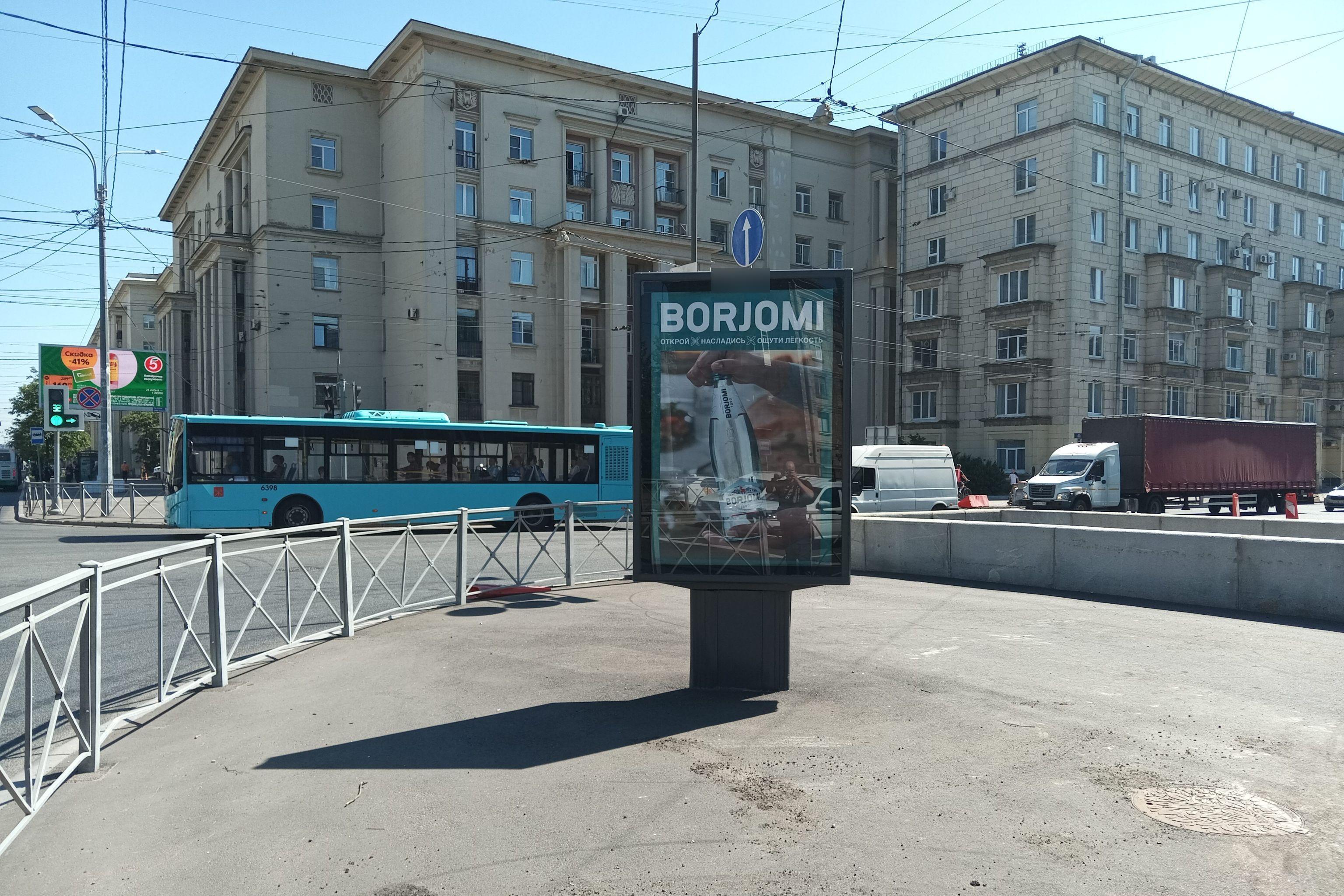 Фотография рекламного носителя, тип: Ситиформат 1.8x1.2, адрес: Седова ул., д.77 Х Ивановская ул., Санкт-Петербург, Россия. Сторона А №140634