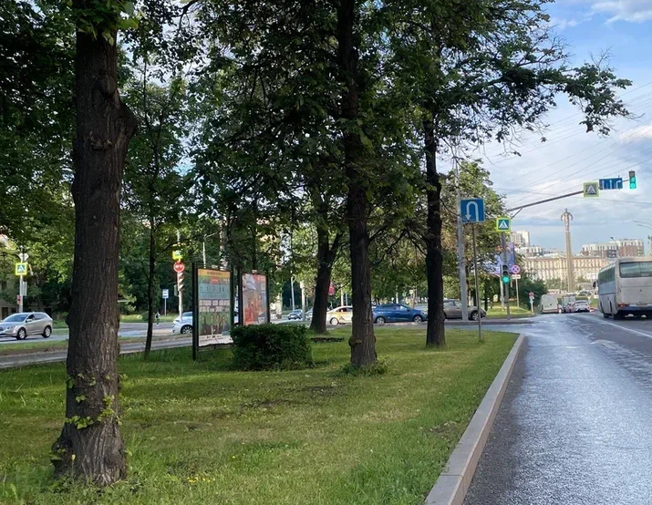 Фотография рекламного носителя, тип: Афиша 1.75x1.8, адрес: Косыгина ул., д.1, стенд 1, Москва, Россия. Сторона A №865283