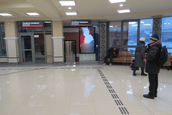 Фотография рекламного носителя, тип: Видеоэкран, адрес: ЖД вокзал «Бердск», Вокзальная ул., д.35, Бердск, Новосибирская область, Россия. Сторона/вариант A1 №1060157