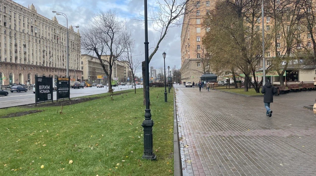 Фотография рекламного носителя, тип: Афиша 1.75x1.8, адрес: Мира пр-т., д.120, поз.1, стенд 2, Москва, Россия. Сторона B №1349933