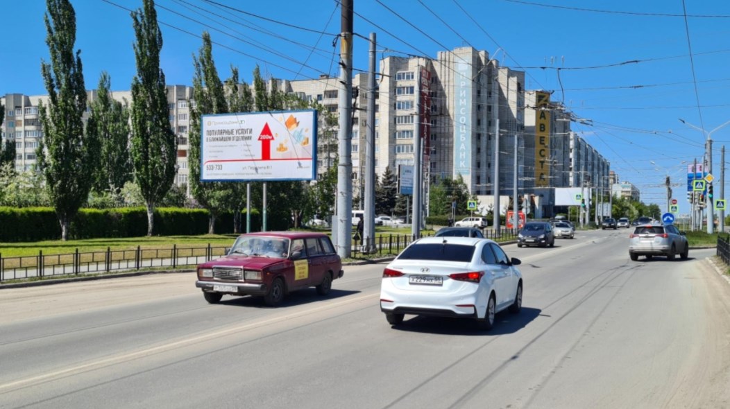 Фотография рекламного носителя, тип: Билборд 3x6, адрес: Комарова ул. X Перелёта ул., Омск, Омская область, Россия. Сторона В №1009778