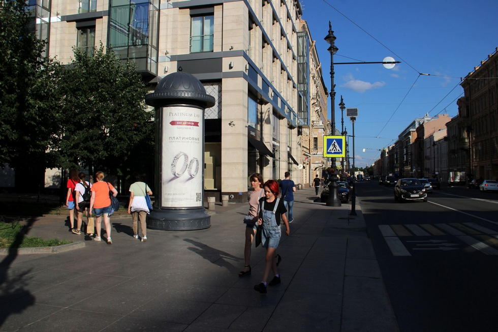 Фотография рекламного носителя, тип: Пиллар 3x1.4, адрес: Невский пр-т., д.150 Х Тележный пер., Санкт-Петербург, Россия. Сторона Б №144359