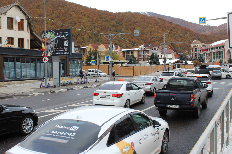 Фотография рекламного носителя, тип: Ситиборд 2.7x3.7, адрес: Эстонская ул., д.65, Сочи, Краснодарский край, Россия. Сторона Б №1025367