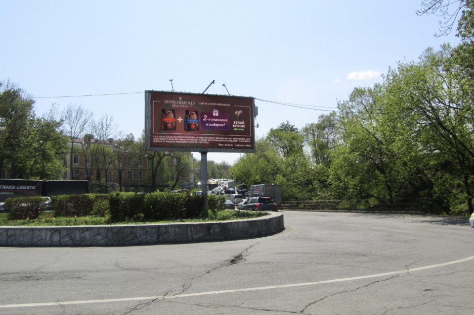 Фотография рекламного носителя, тип: Билборд 3x6, адрес: Спортивная ул., д.5, Владивосток, Приморский край, Россия. Сторона А1 №748039