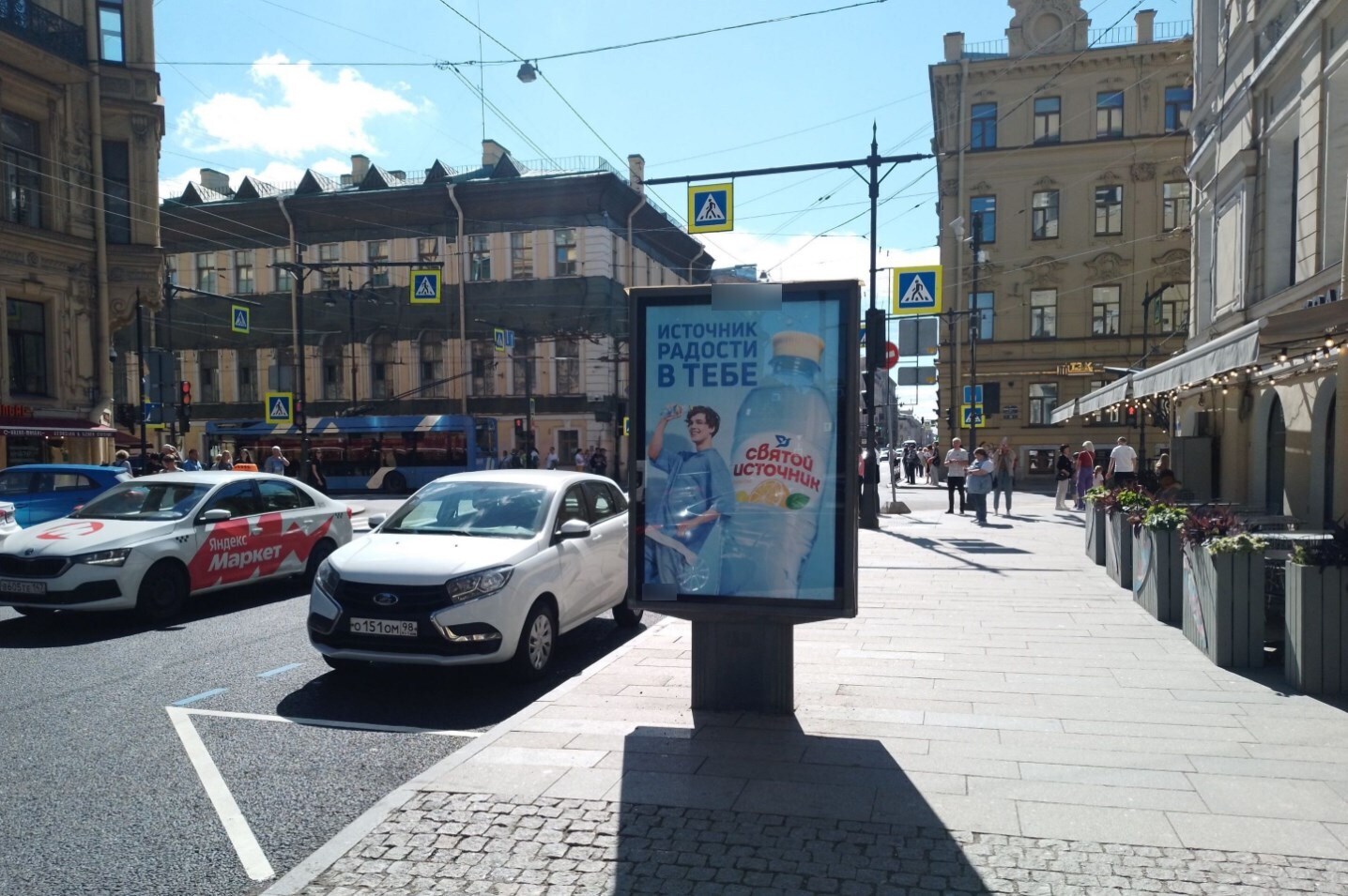 Фотография рекламного носителя, тип: Ситиформат 1.8x1.2, адрес: Гороховая ул., д.7 Х Малая Морская ул., Санкт-Петербург, Россия. Сторона Б №139259