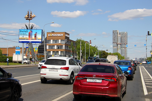 Фотография рекламного носителя, тип: Билборд 3x6, адрес: Севастопольский пр-т., д.49 Х Нахимовский пр-т., Москва, Россия. Сторона Б1 №118030