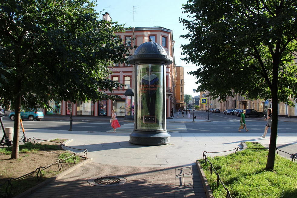 Фотография рекламного носителя, тип: Пиллар 3x1.4, адрес: Невский пр-т., д.150 Х Тележный пер., Санкт-Петербург, Россия. Сторона С №144360