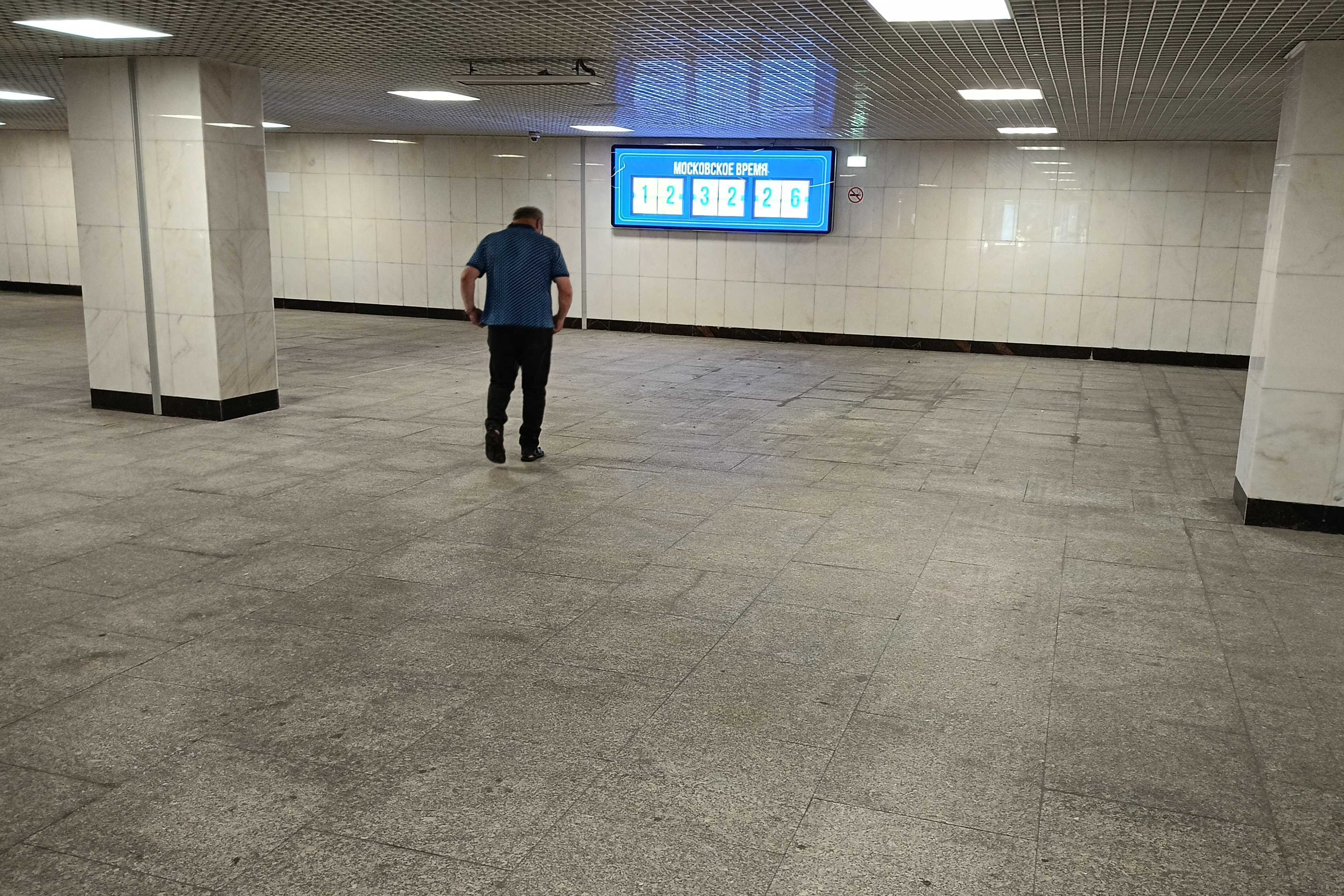 Фотография рекламного носителя, тип: Видеоэкран, адрес: Станция метро «Саларьево», линия Сокольническая, Москва, Россия. Сторона/вариант А №1373861